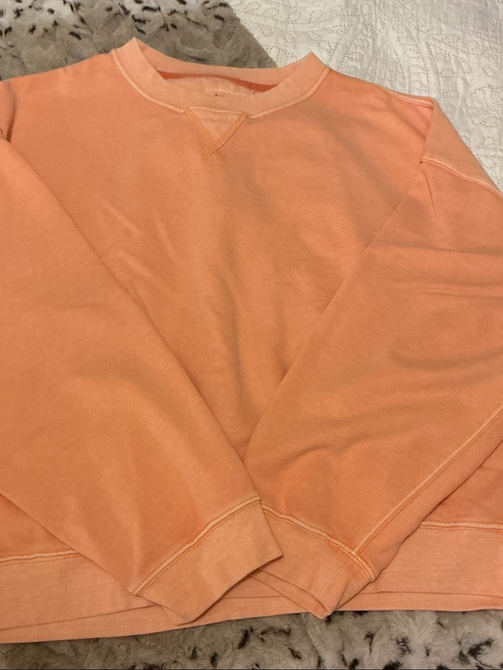 American Eagle Outfitters Men's Crewneck Sweatshirt in Peach